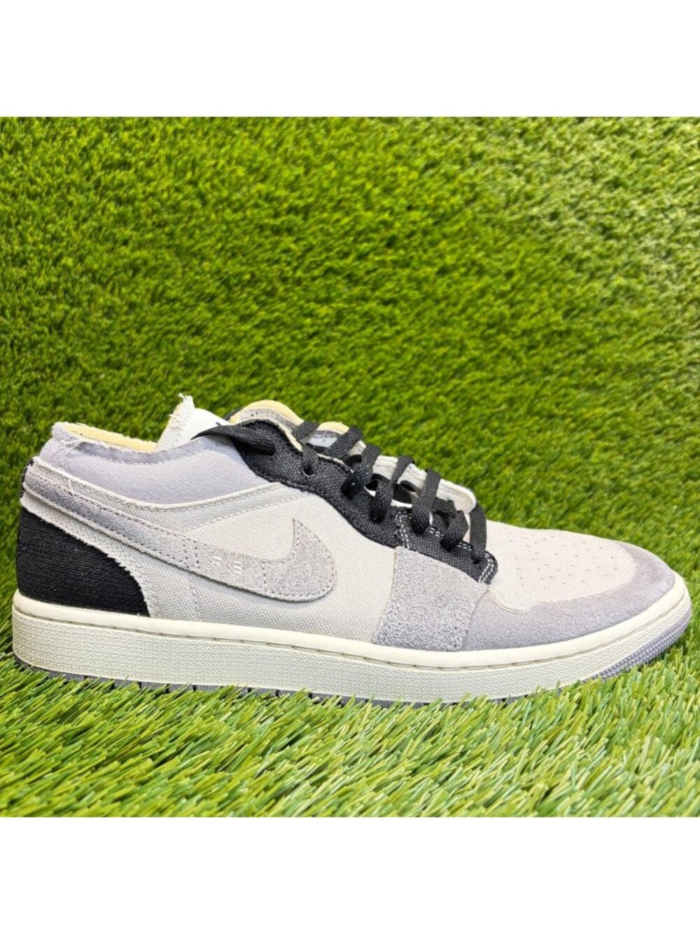 Nike Air Jordan 1 Low SE Mens Size 11 Gray Black Athletic Suede Shoes Sneakers